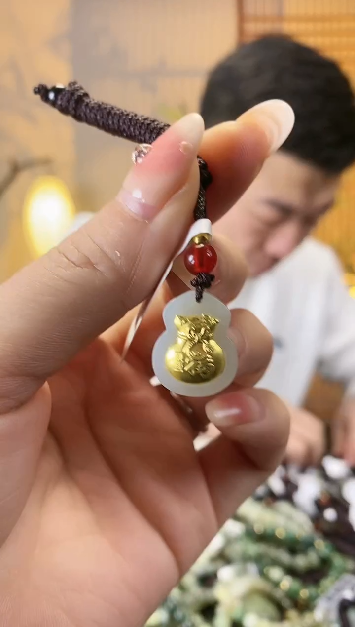 【闪购商品】和田玉颈饰未镶嵌多样性发货，拍一发一