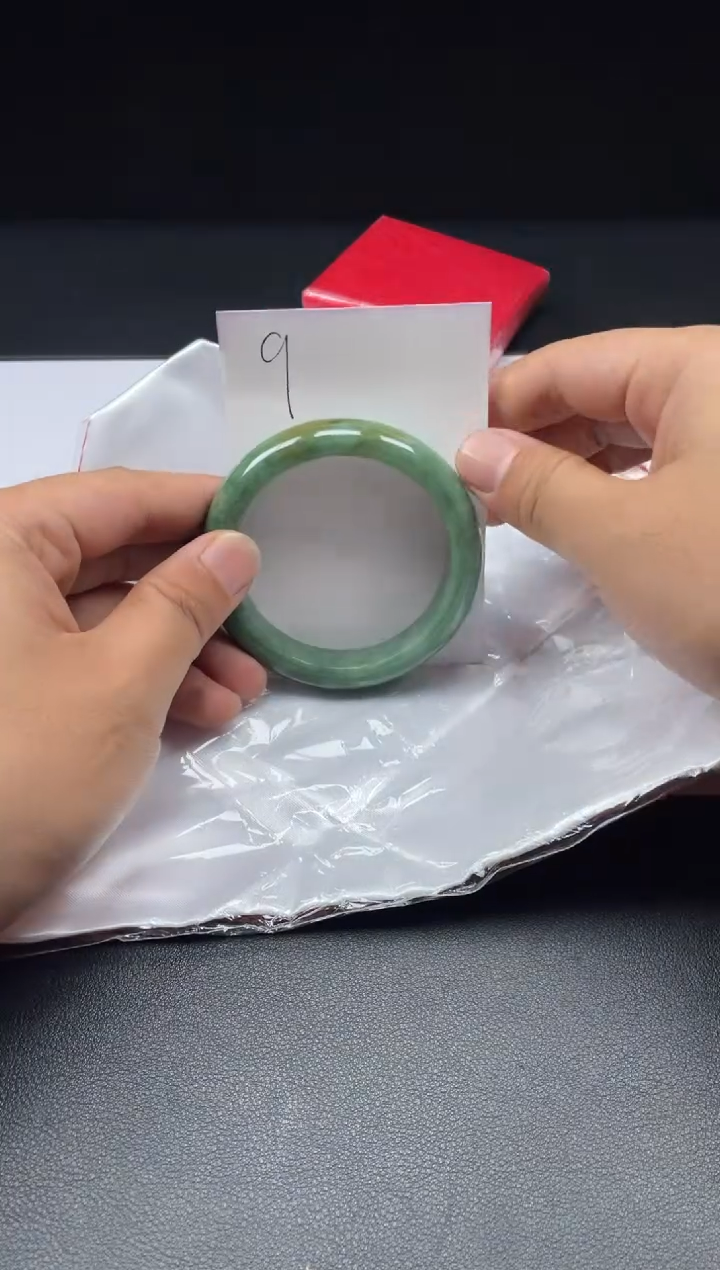 翡翠手镯未镶嵌翡翠手镯未镶嵌 未镶嵌天然缅甸A货翡翠