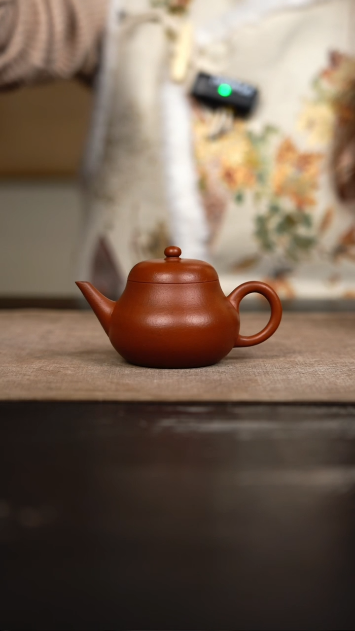 茶壶紫砂老朱泥梨形