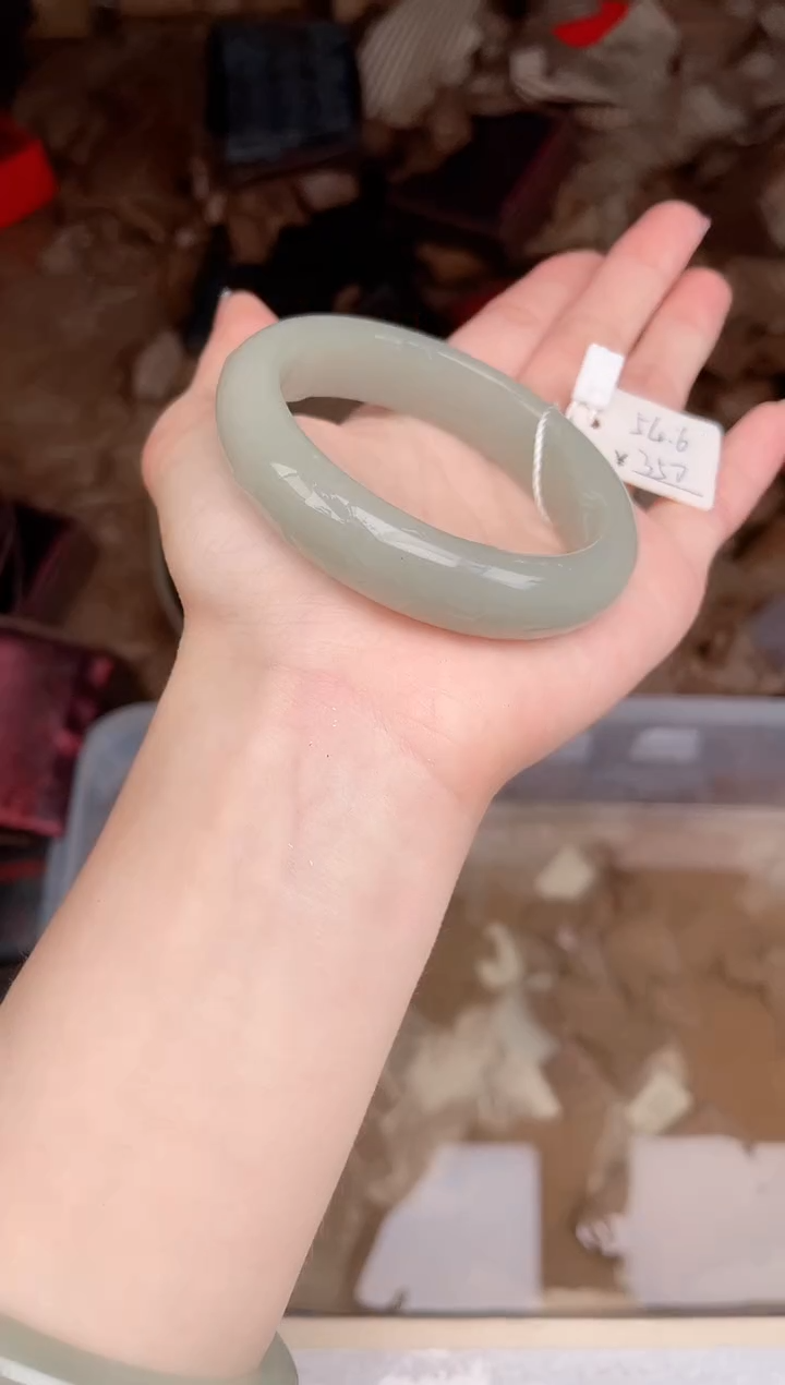 石英质玉手镯未镶嵌A120-54.6