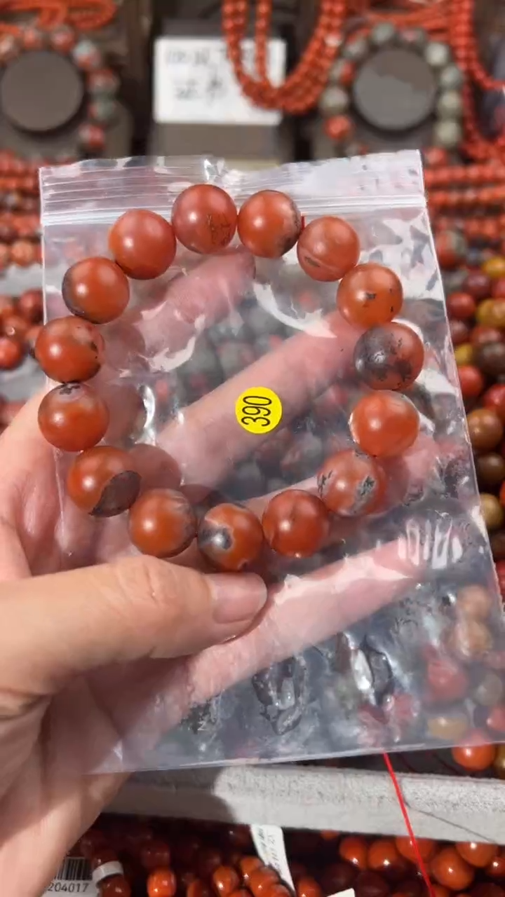 南红玛瑙手串未镶嵌14+
