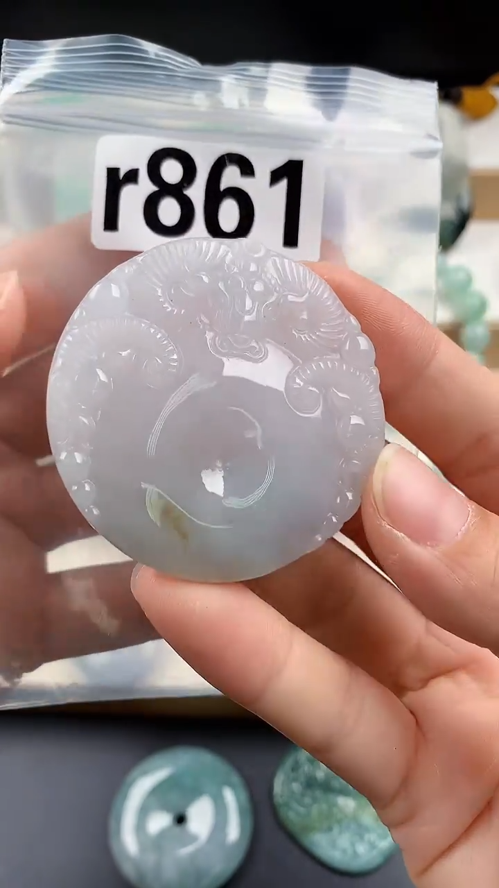 颈饰未镶嵌翡翠天然翡翠吊坠挂件