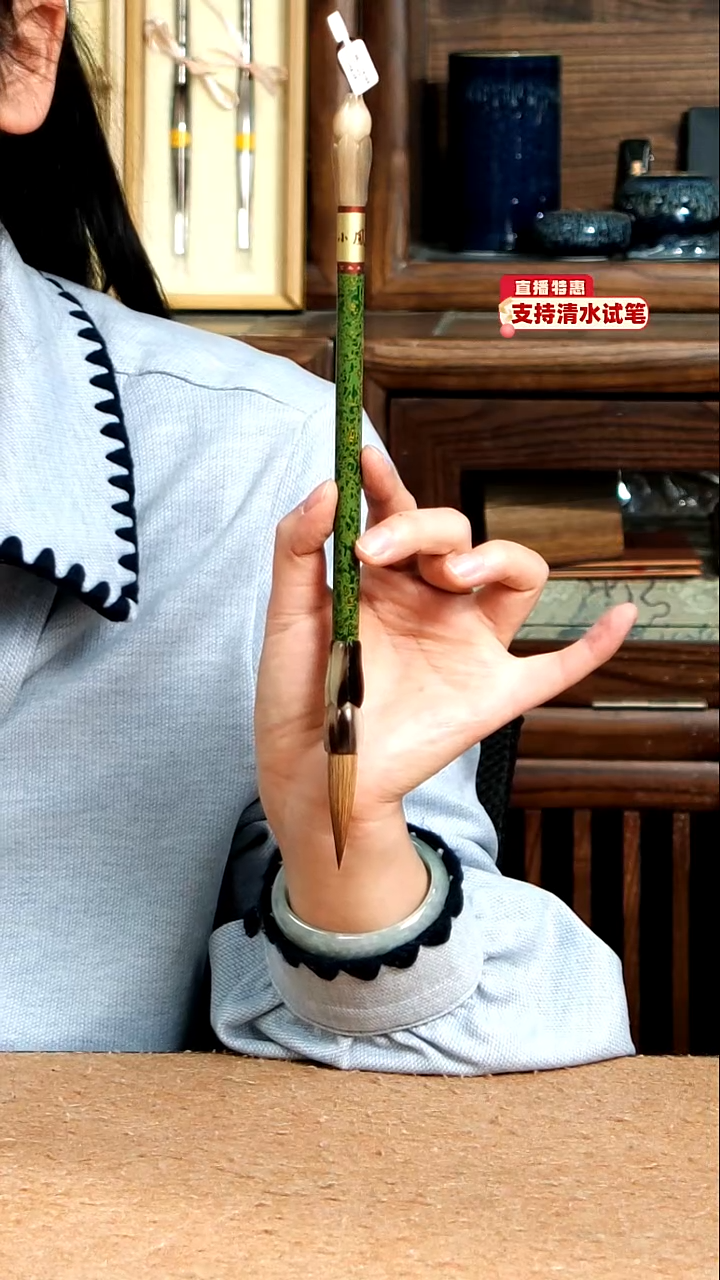 25号张小凤大漆牛角莲花正东北尾纯狼毫1.0*4.3