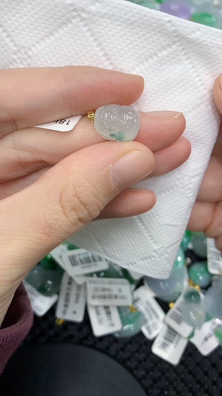 颈饰18K金镶嵌翡翠a货支持复检百元以上9元证书费自理