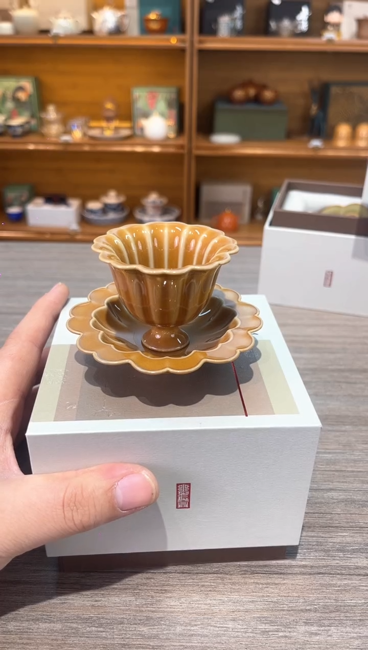 【闪购商品】琥珀色多花瓣杯茶具茶具