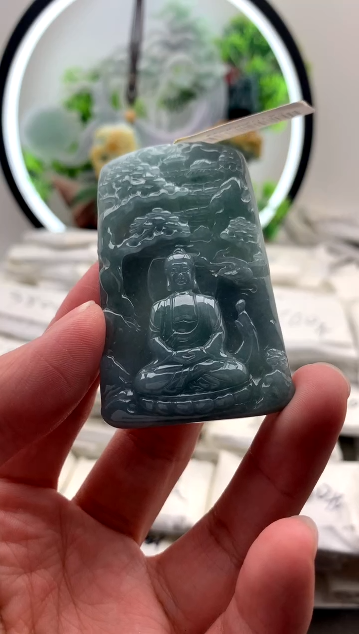 【闪购商品】翡翠颈饰未镶嵌大日如来