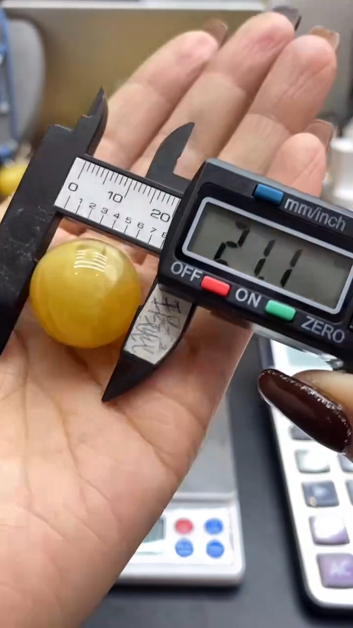 琥珀未镶嵌珠宝奇石710