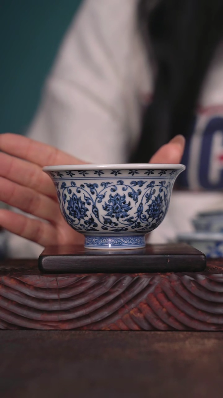 【闪购商品】青成弘器 缠枝莲压手杯