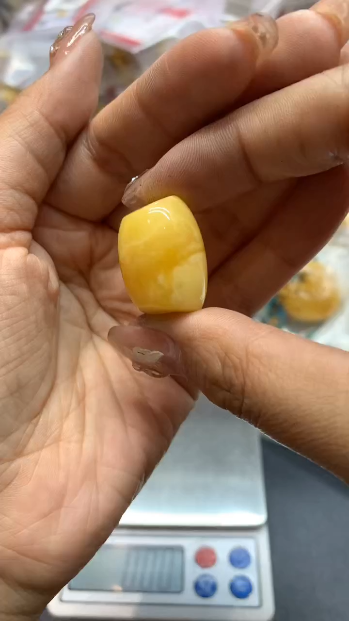 【闪购商品】未镶嵌琥珀珠宝奇石2764