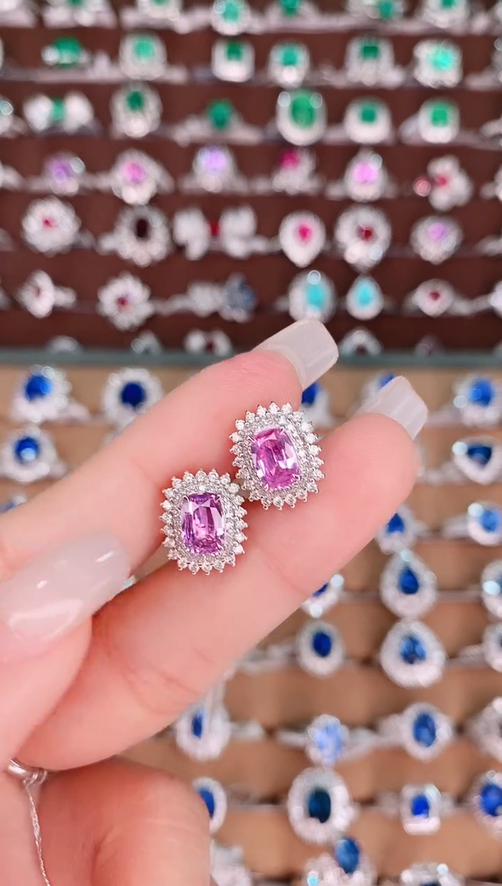 【闪购商品】彩色蓝宝石18K金耳饰18K金镶嵌.