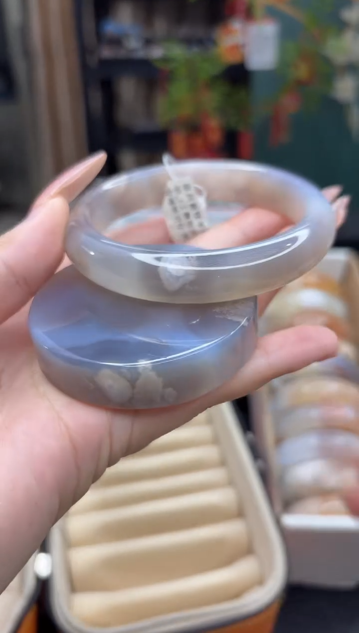 【闪购商品】石英质玉手镯未镶嵌635（62圈赠送镯心）