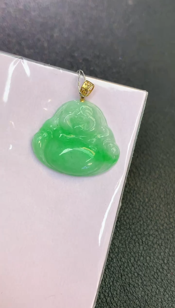 颈饰18K金镶嵌翡翠赠礼盒 珍珍