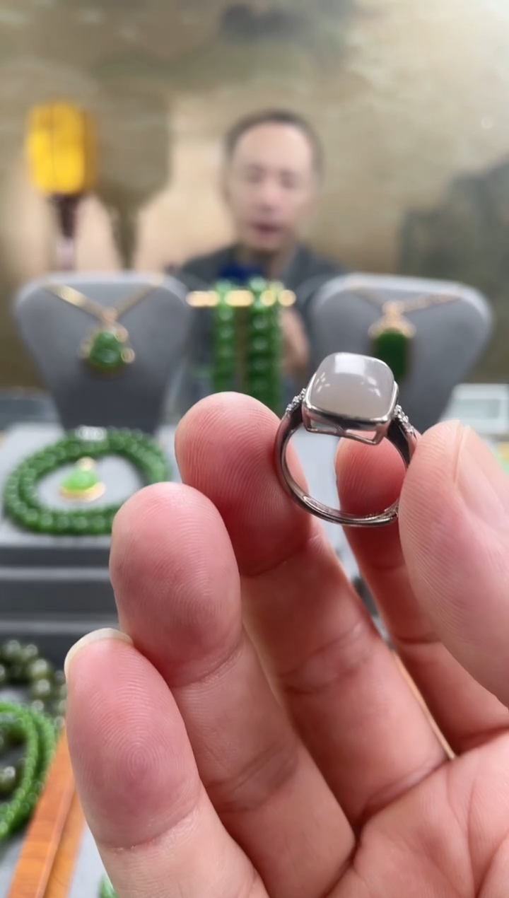 银S925镶嵌戒指和田玉银S925镶嵌 戒指 和田玉