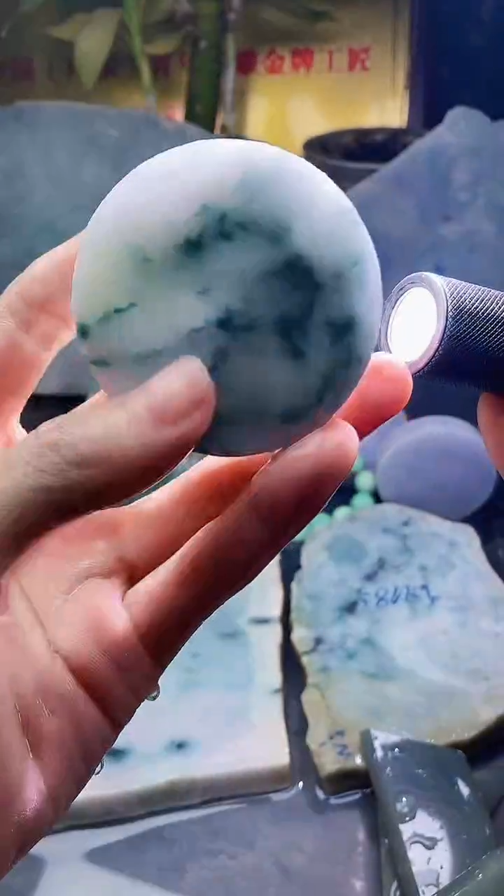 未镶嵌挂件翡翠小雨131