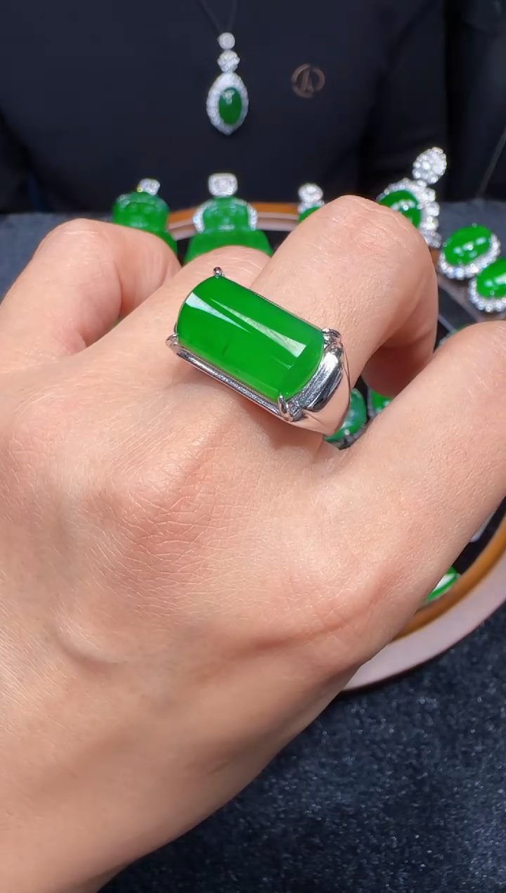 未镶嵌定制翡翠翡翠戒指62