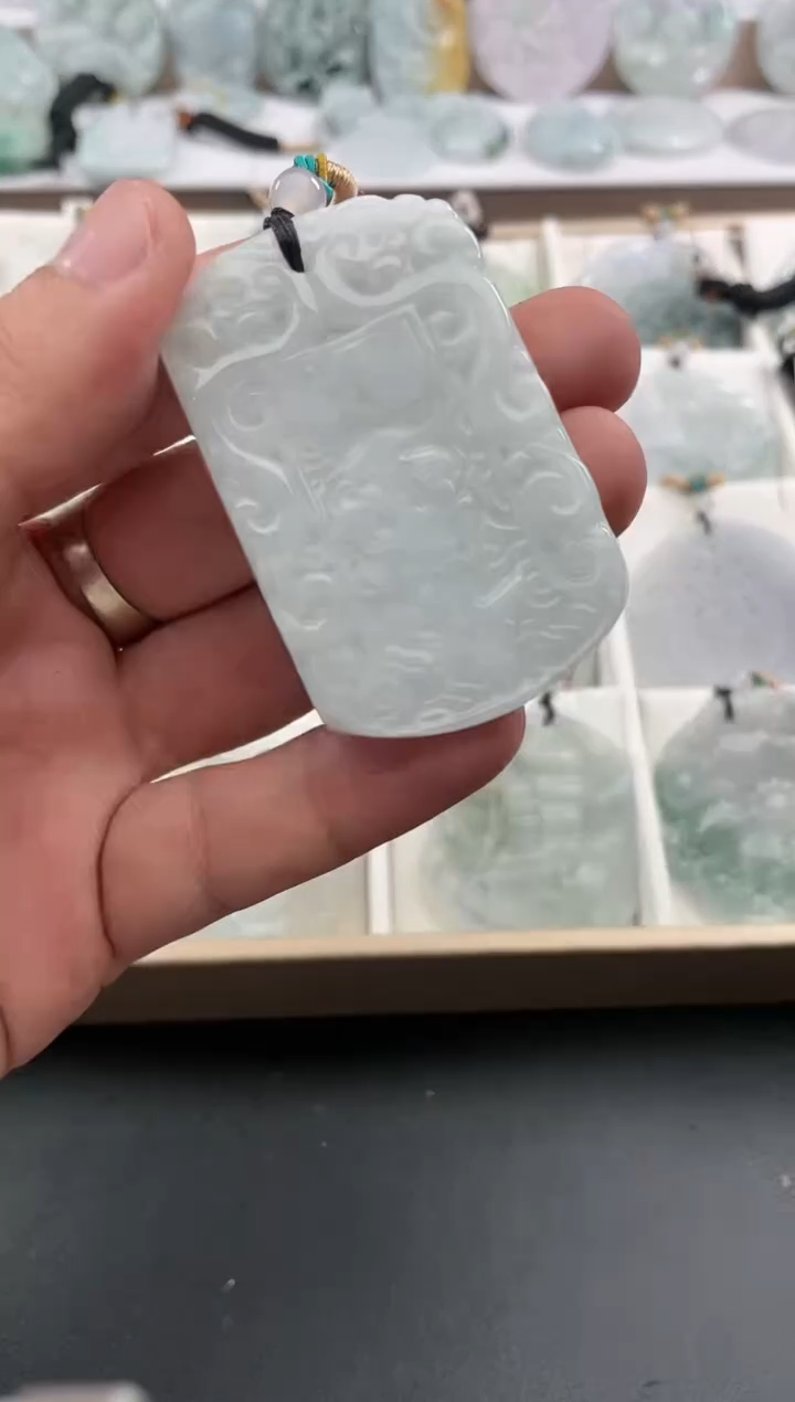 颈饰未镶嵌翡翠25/12/29/.156