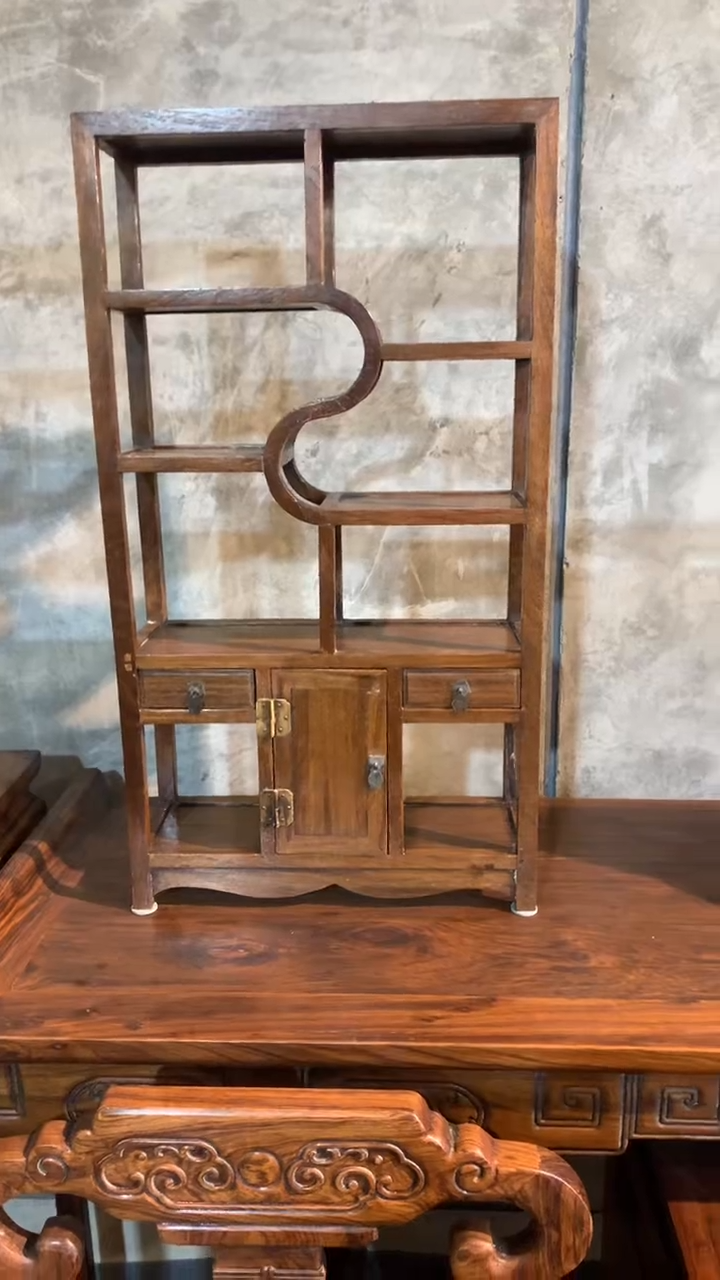 木福利            异性博古架