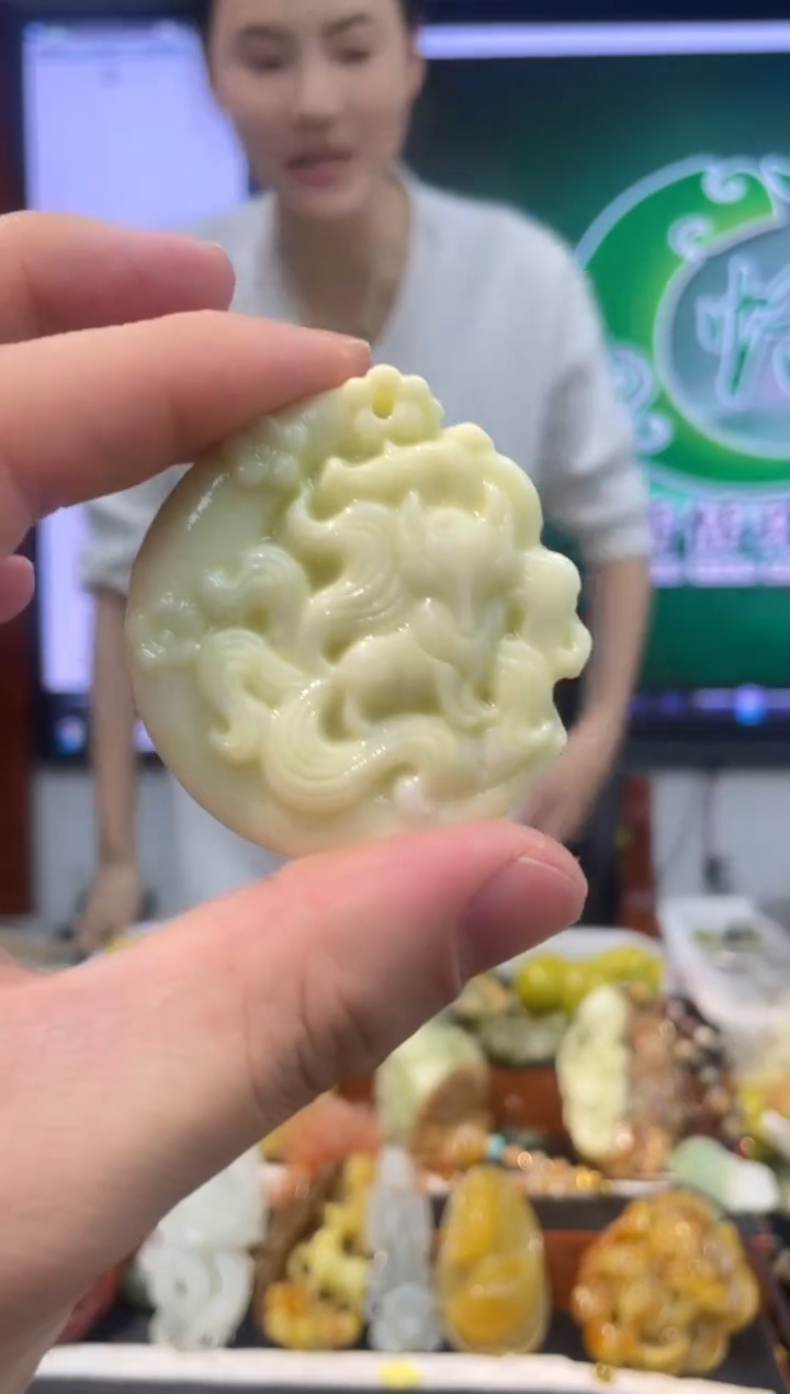 【闪购商品】岫玉吊坠未镶嵌·多样性发货*拍一发一