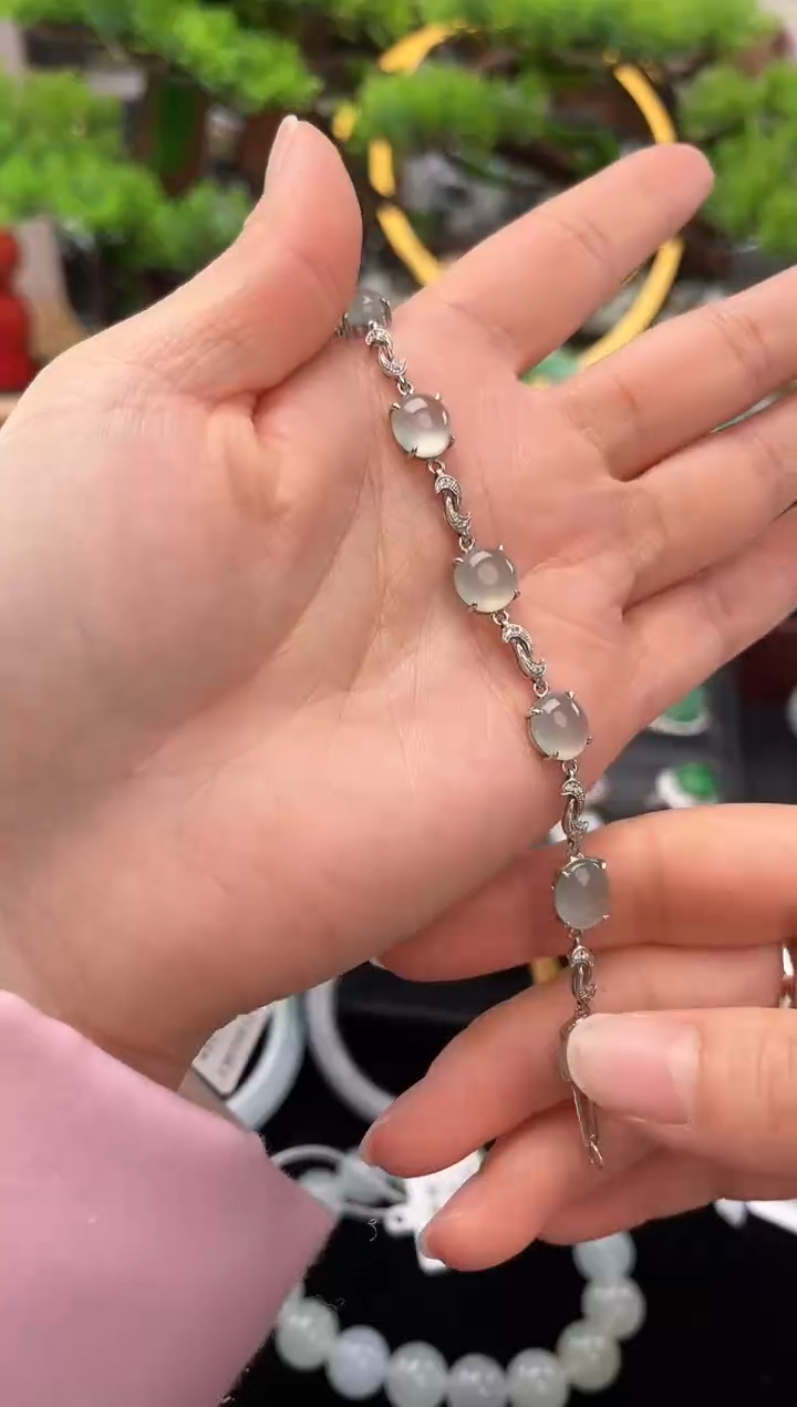 18K金镶嵌手链翡翠手链