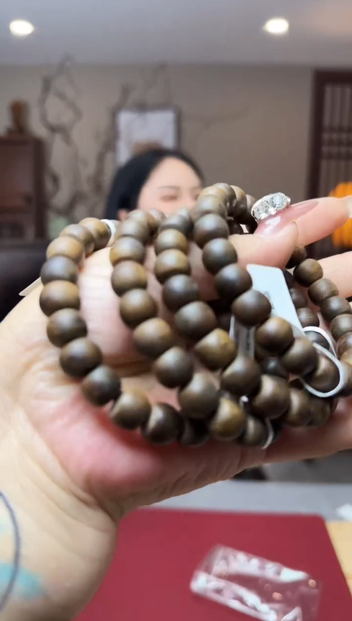 木质足银甄选好物 I 顺化红土沉水直切手串