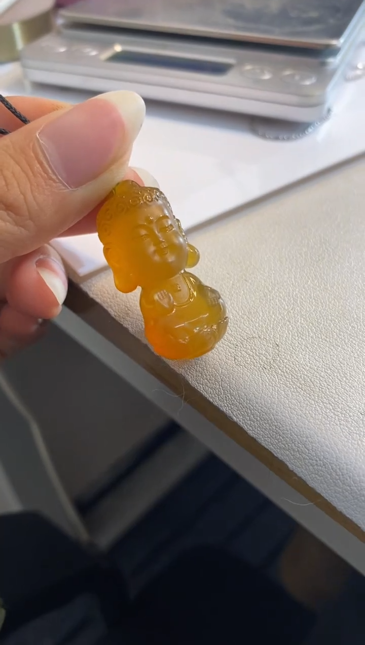 【闪购商品】玛瑙/玉髓颈饰未镶嵌阿弥宝宝佛