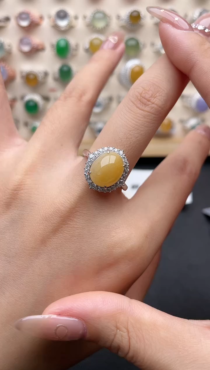 【闪购商品】翡翠戒指银S925镶嵌一物一证一礼盒