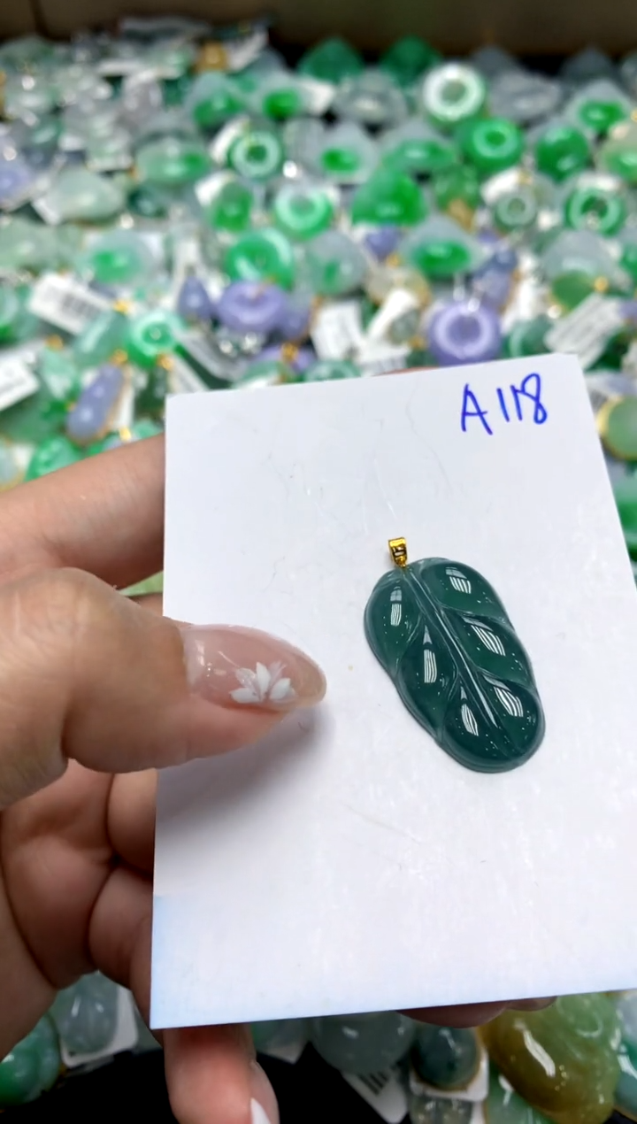【闪购商品】翡翠颈饰18K金镶嵌111111111111111111