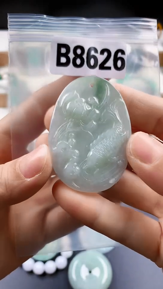 颈饰未镶嵌翡翠天然翡翠吊坠挂件