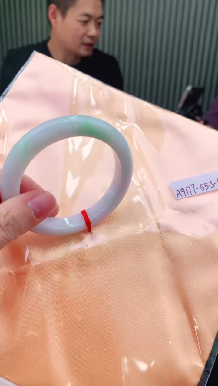 未镶嵌手镯翡翠55+