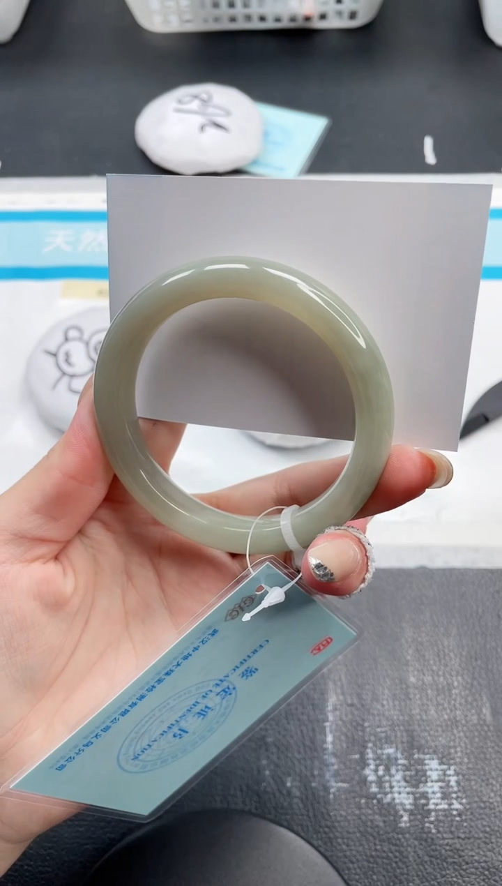 和田玉手镯未镶嵌29V320-58