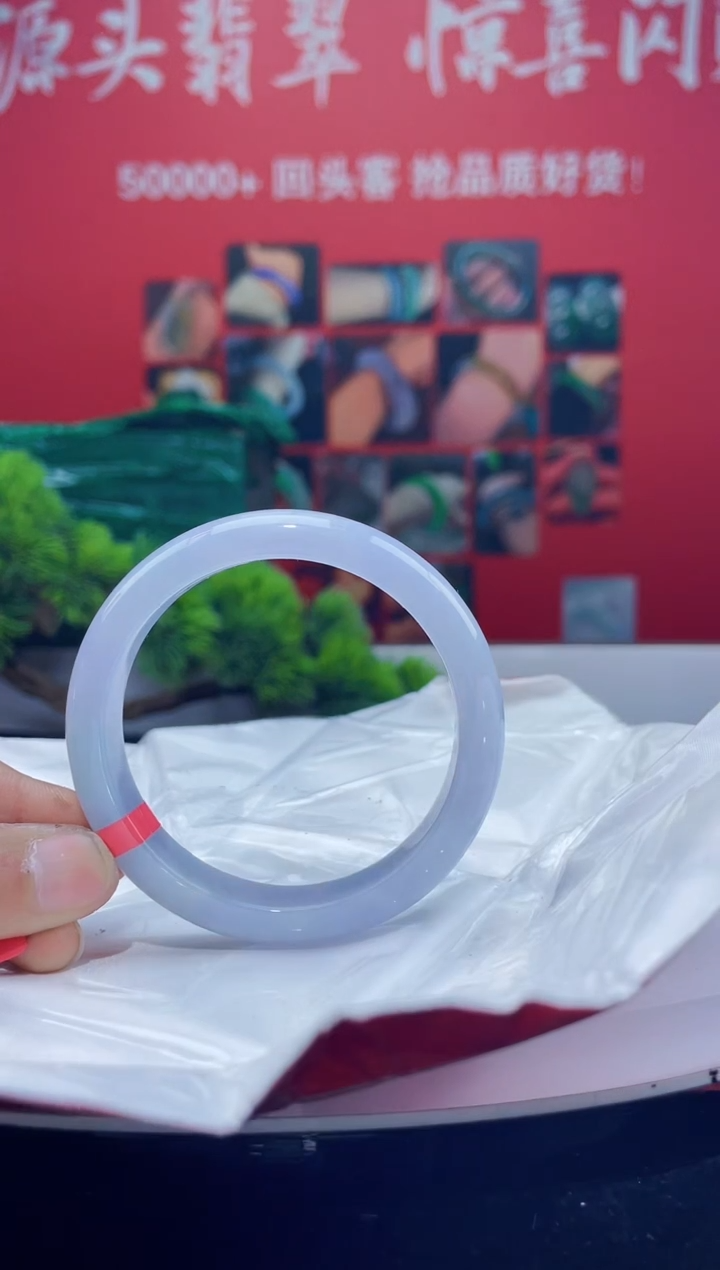 翡翠手镯未镶嵌手镯1