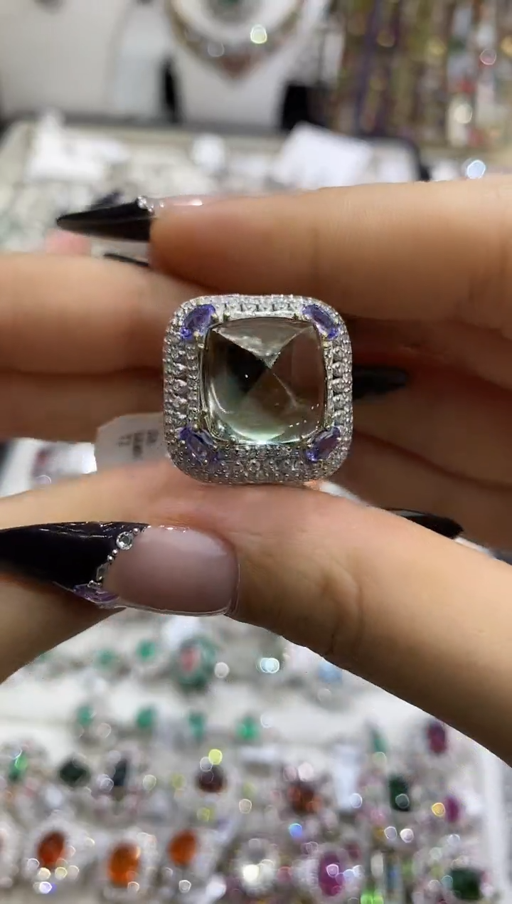 银S925镶嵌戒指水晶楚楚珠宝中古甄选不退换