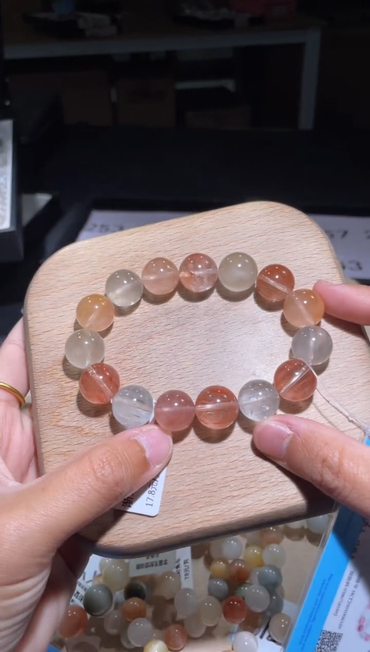 【闪购商品】水晶手链未镶嵌253号多样性发货一EE 14+