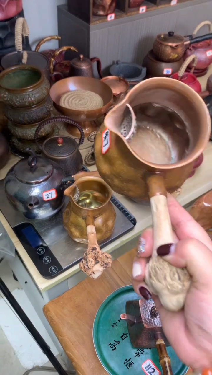 紫铜包浆色陨石坑木瘤侧把