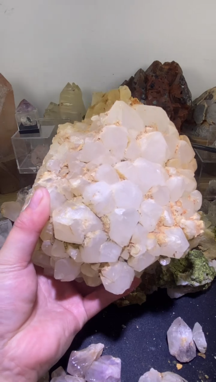 未镶嵌珠宝半成品水晶19号4斤马岛大晶花