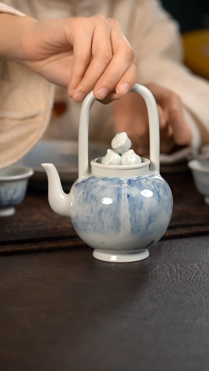【闪购商品】杯HLX陶瓷山水寿桃提梁壶