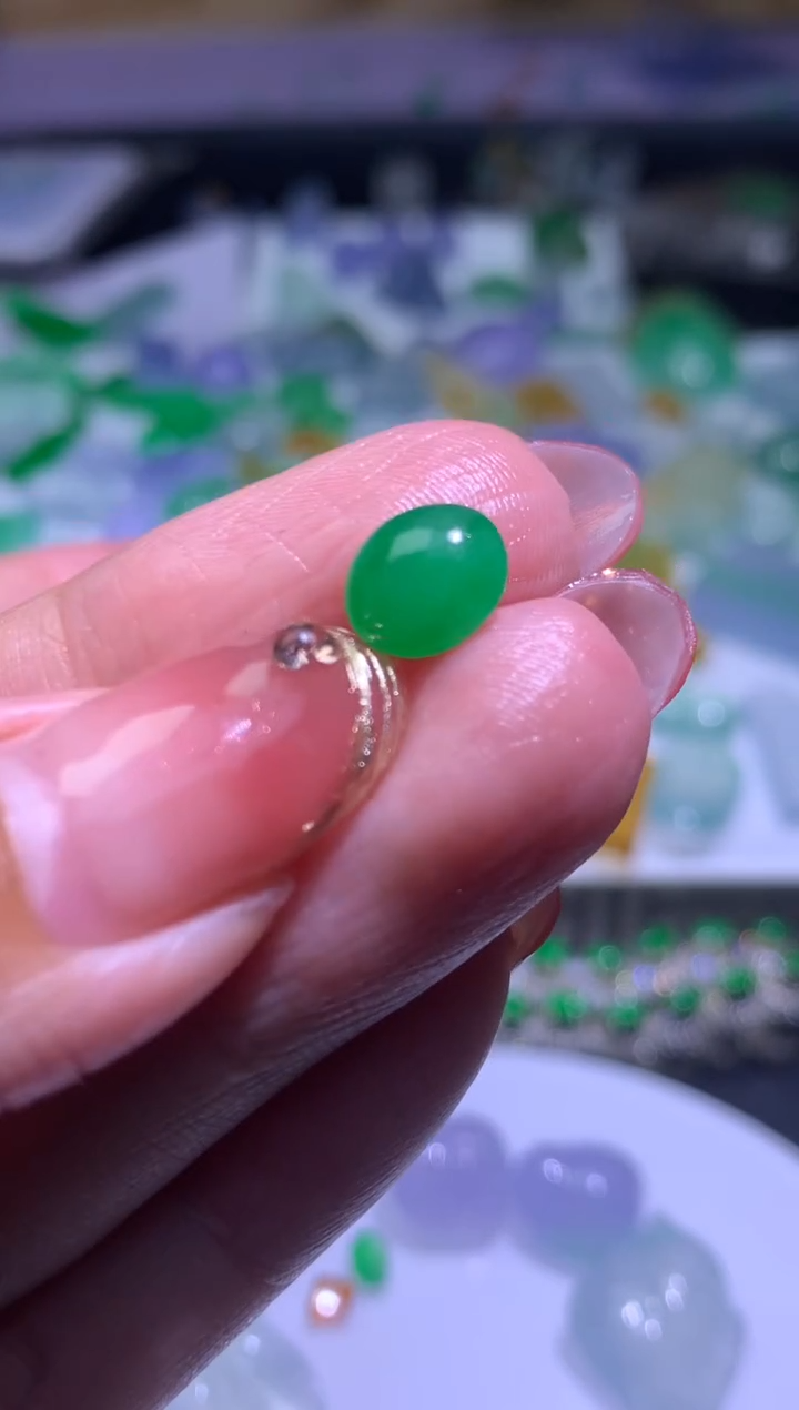 【闪购商品】定制翡翠未镶嵌毛货