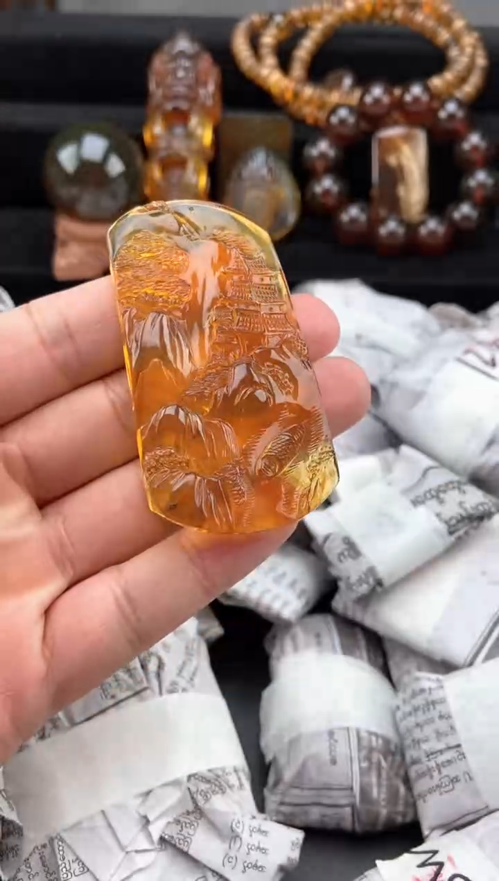 【闪购商品】琥珀颈饰未镶嵌山水牌吊坠