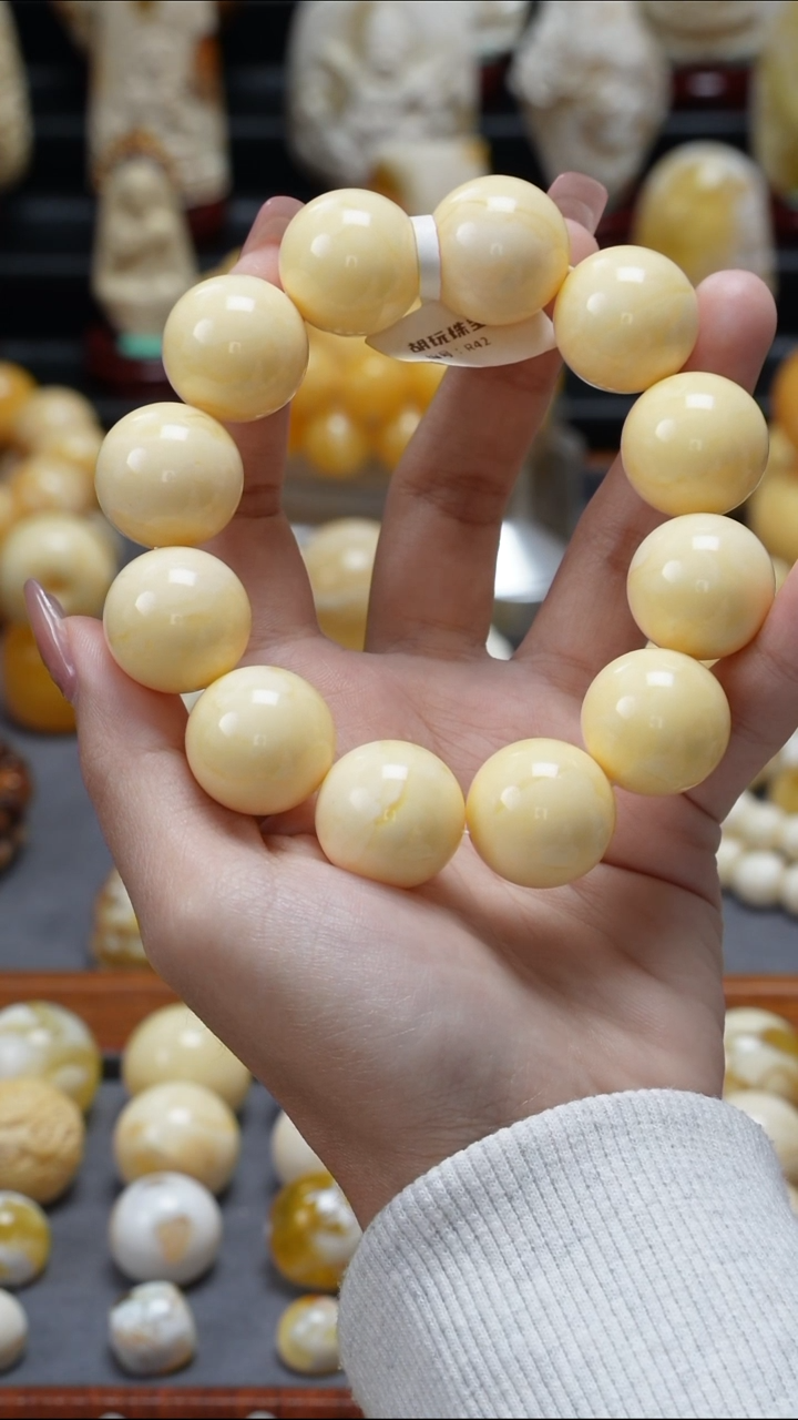 裸石琥珀未镶嵌原矿天然琥珀蜜蜡