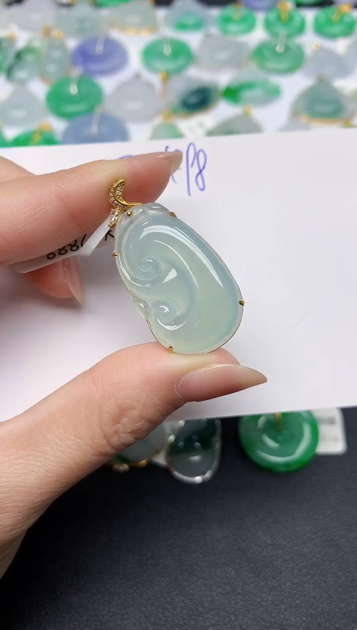 颈饰18K金镶嵌翡翠天然缅甸A货翡翠百元以上9元证书费自理