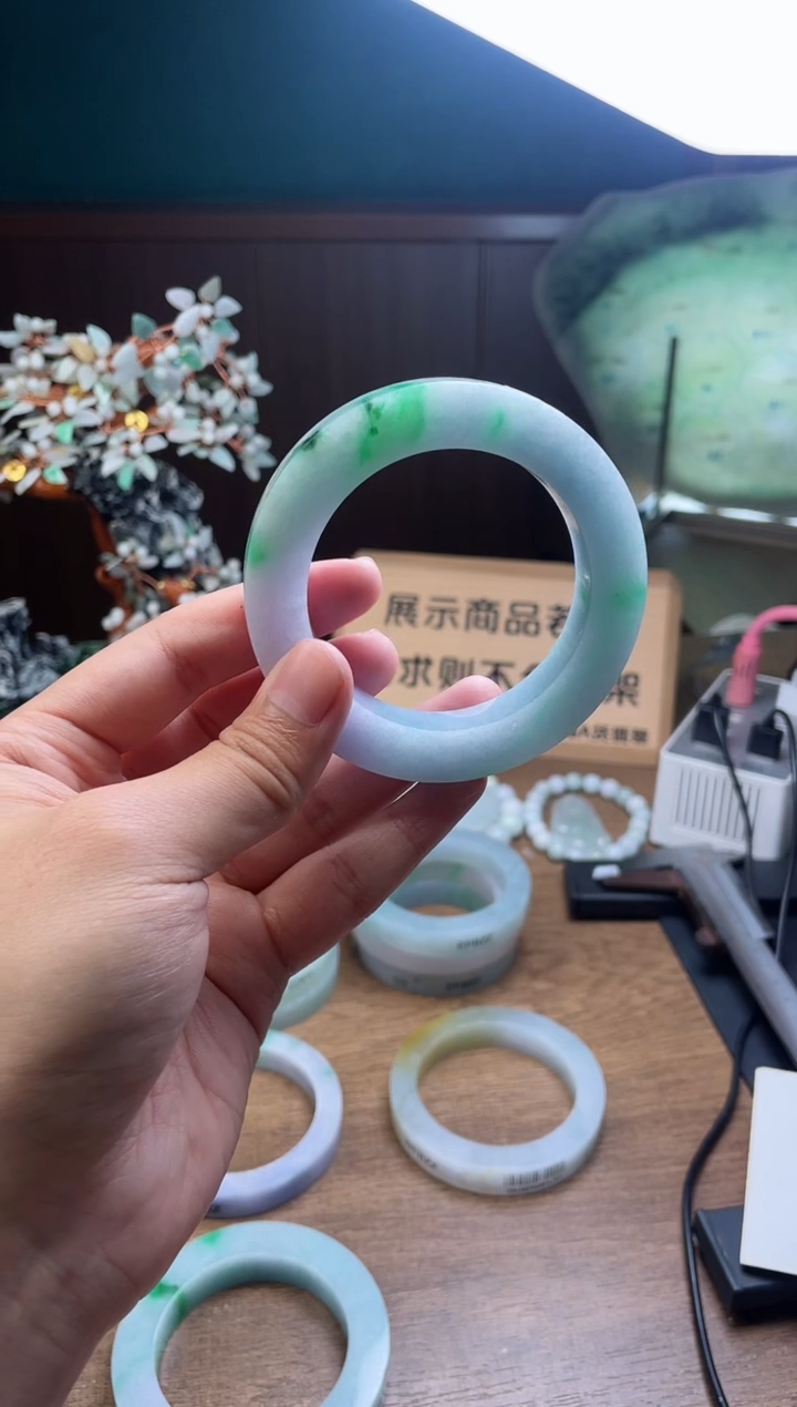 【闪购商品】定制翡翠手镯未镶嵌定制