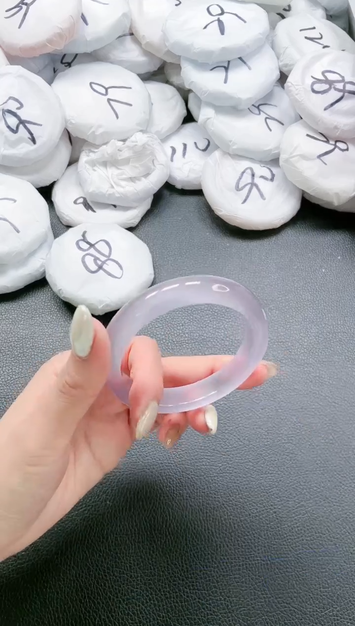 【闪购商品】石英质玉手镯未镶嵌 22L131-54