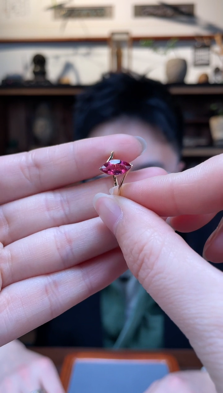 【闪购商品】红宝石戒指18K金镶嵌18K金红宝石戒指CBGF