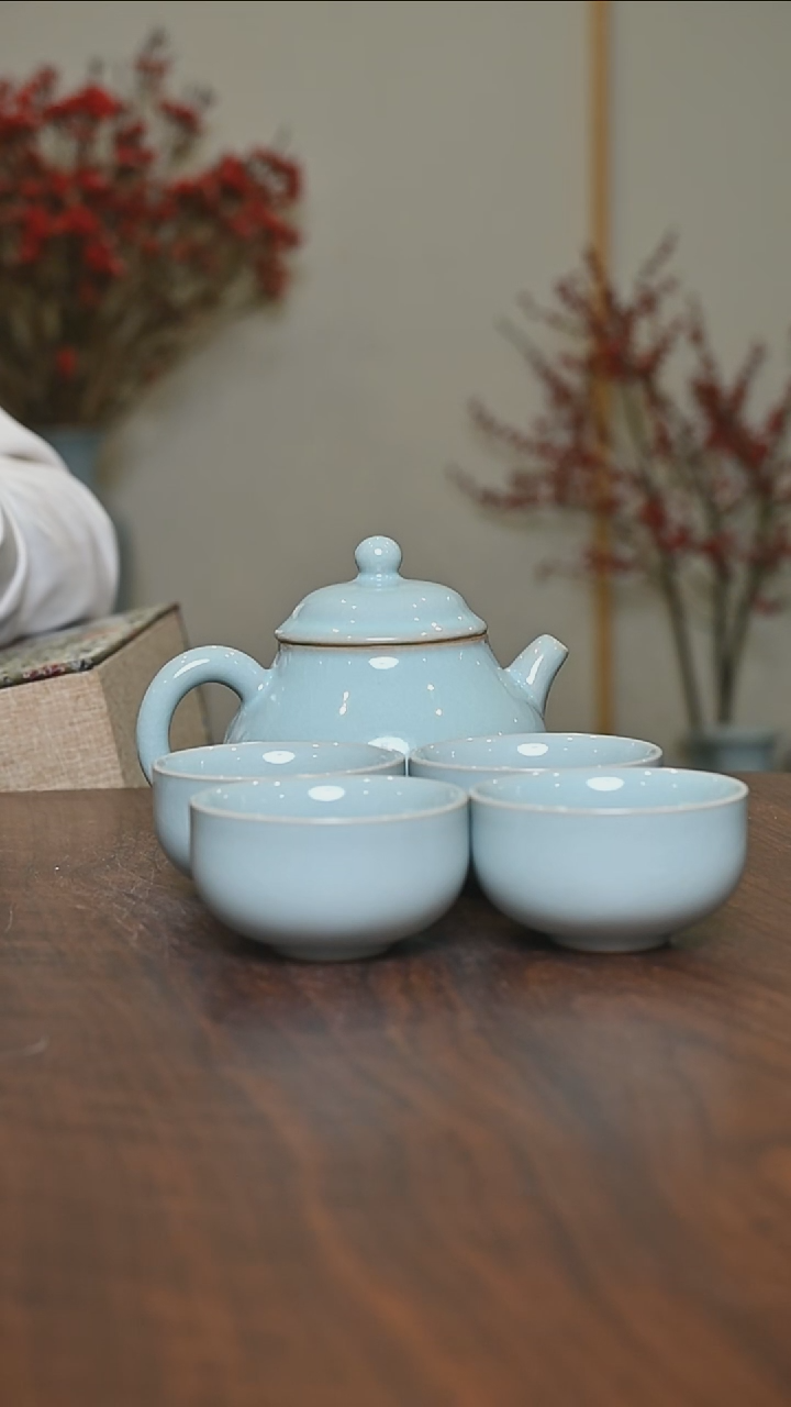 【闪购商品】其他潘壶一壶四杯 天青釉 朱家款