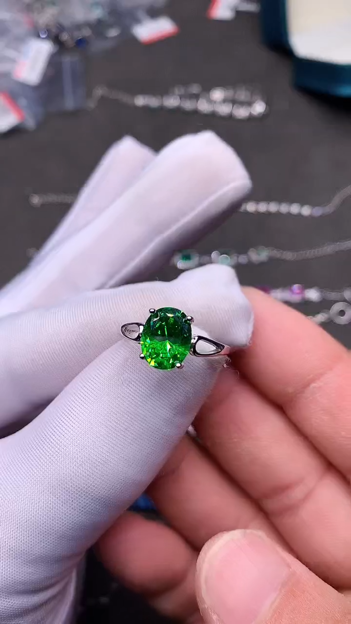 【闪购商品】石榴石（沙弗莱）戒指银S925镶嵌......