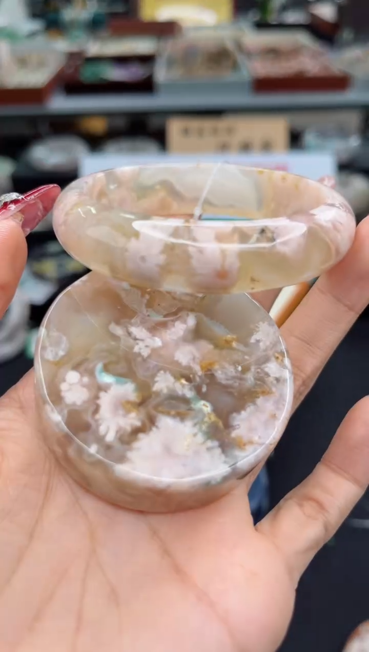 【闪购商品】石英质玉手镯未镶嵌55圈口（赠品镯心）6609139