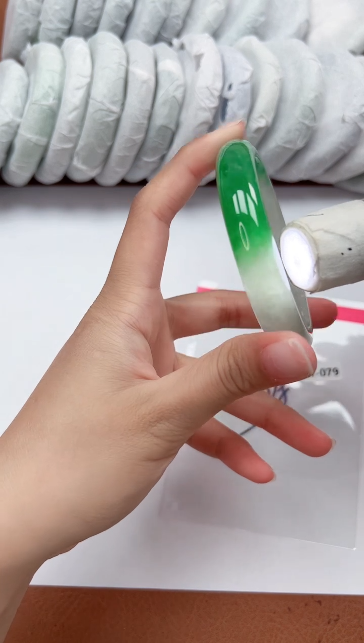 一物一拍，对准价格M79