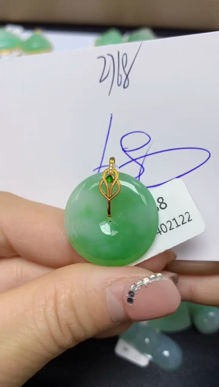 【闪购商品】翡翠挂件18K金镶嵌 天然翡翠A货