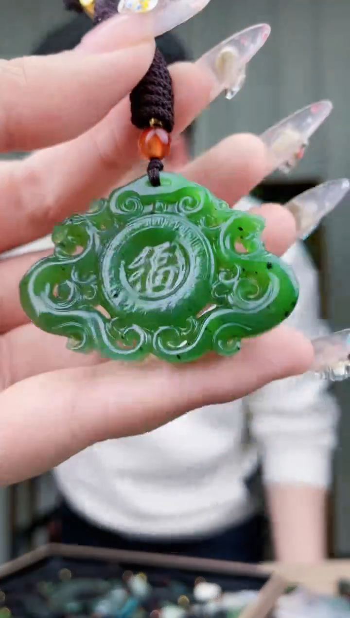 【闪购商品】和田玉挂件未镶嵌拍一发一，多样性发货！
