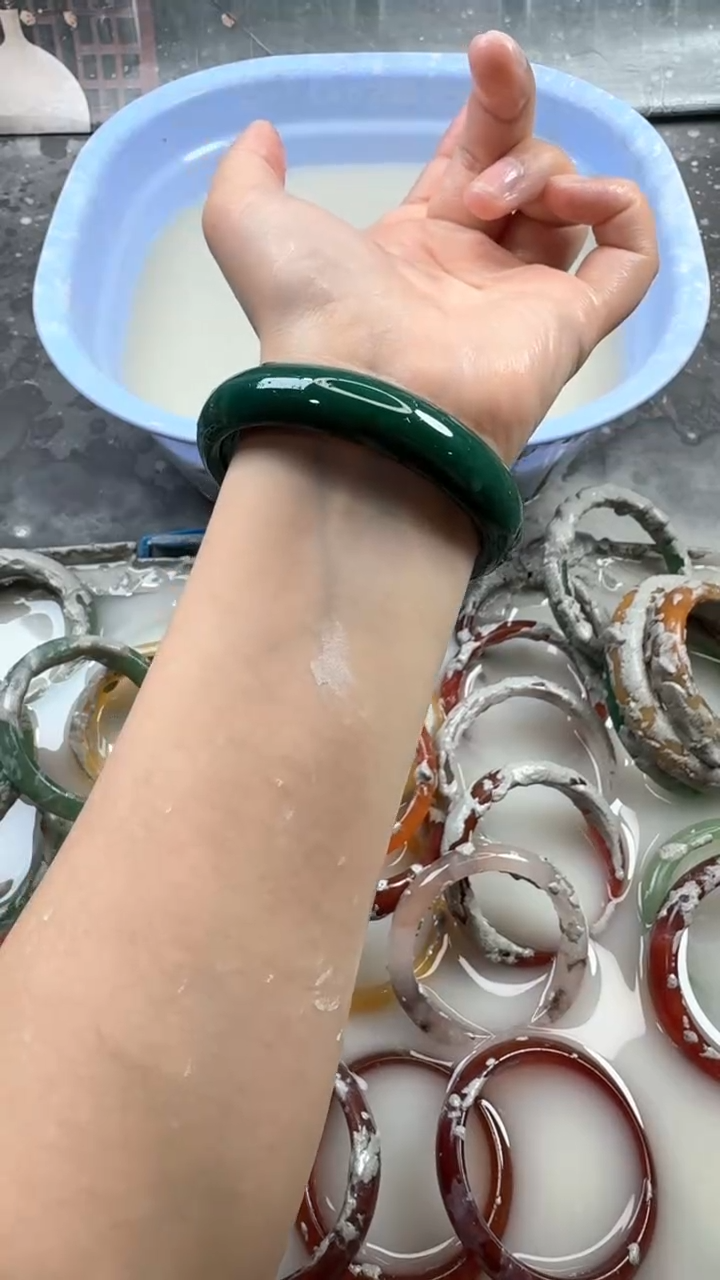 玛瑙/玉髓手镯未镶嵌123 6263